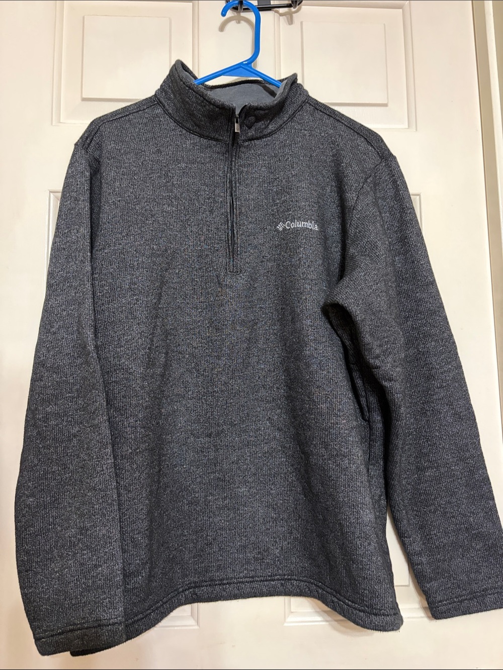 Columbia Men's Dark Gray Quarter-Zip Pullover Sweater